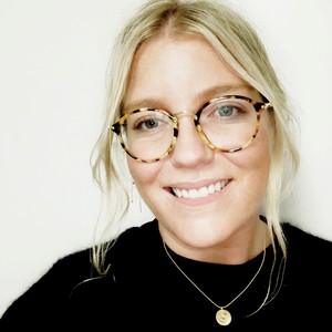 Louise Hart's avatar